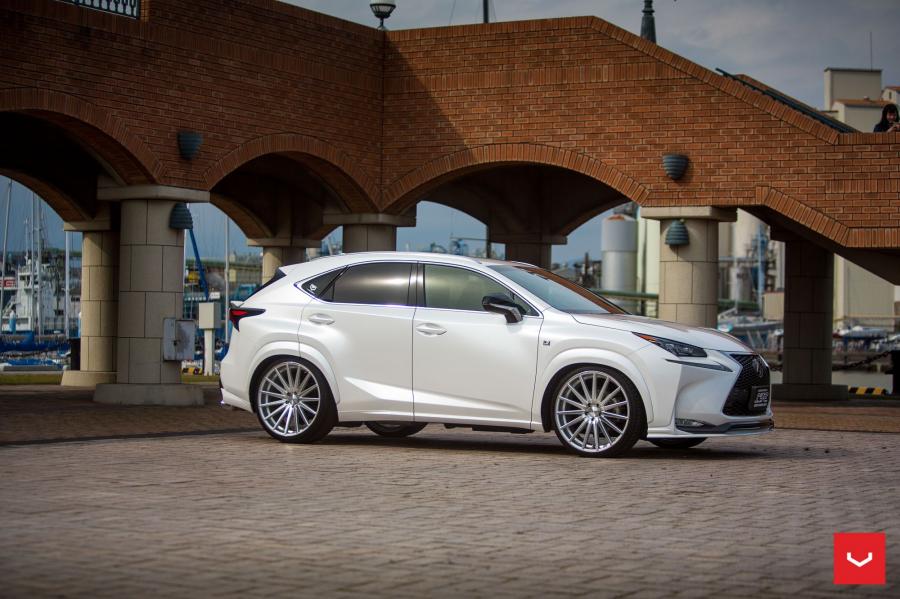 Lexus NX200t on Vossen Wheels (VFS2) 2017 года  (JP) (фото 3 из 15)